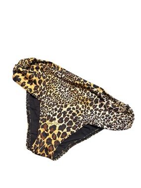 VICTORIA'S SECRET BIKINI BOTTOM ONLY SKULLS VERY SEXY ANIMAL PRINT Y2K